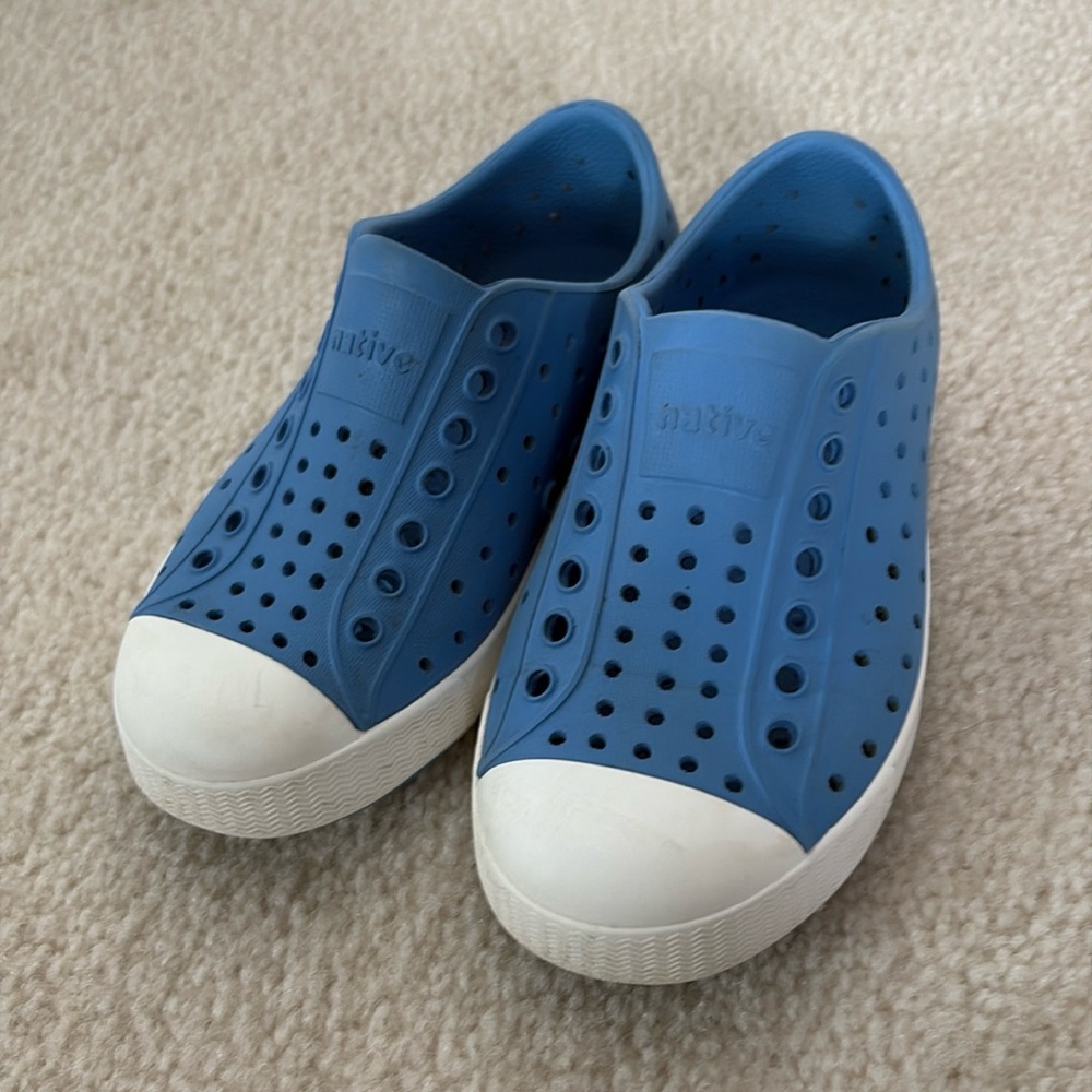 Native slip on shoes, toddler size 9